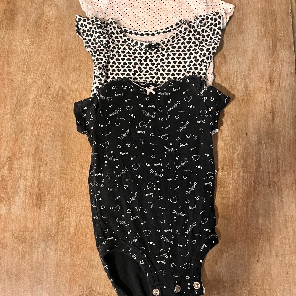 Carter's Black and White Heart Bodysuit Set